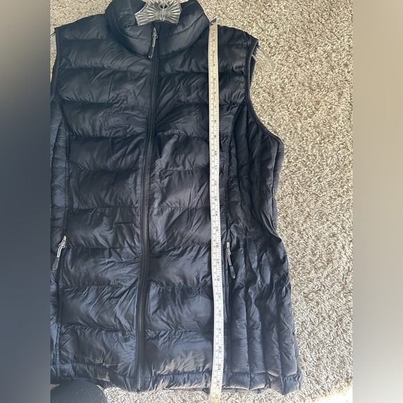 Large Puffer Hiking Vest 32 Degrees - Picture 6 of 6